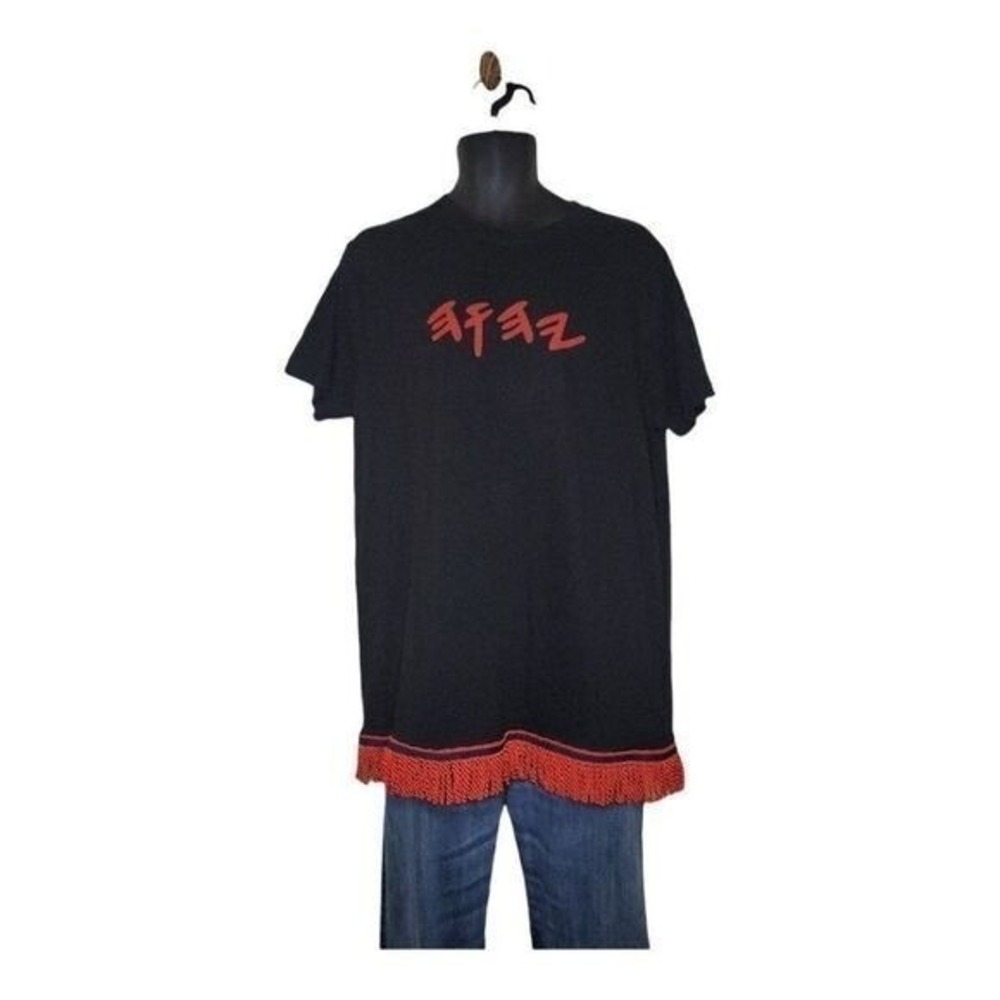 Sada Shirt Womens‎ L Black Red Reworked Tassel Fringe Hem Graphic T-Shirt Casual